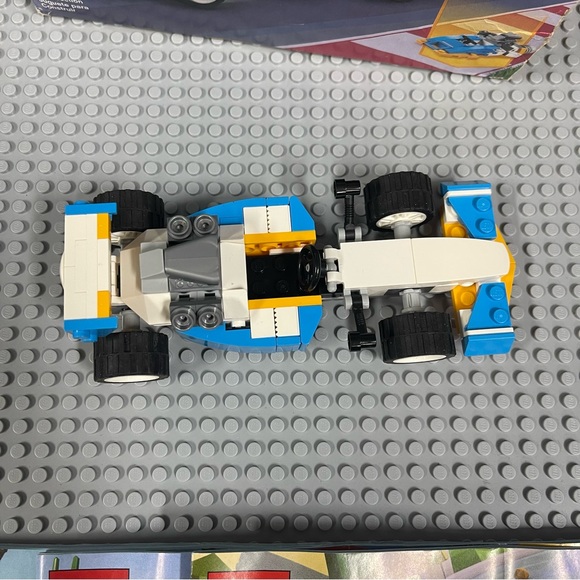 LEGO Creator 3-in-1:  Extreme Engines 31072 - Picture 6 of 8